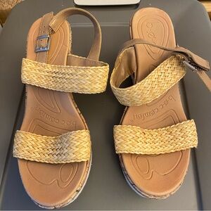Tan Wedge Boc sz 8 shoes